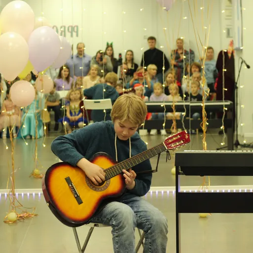 Гитара, укулеле